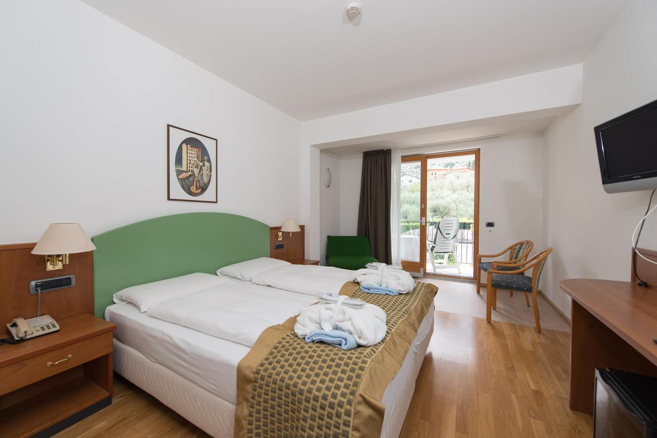 Hotel Venezia مالتشيزينيه المظهر الخارجي الصورة